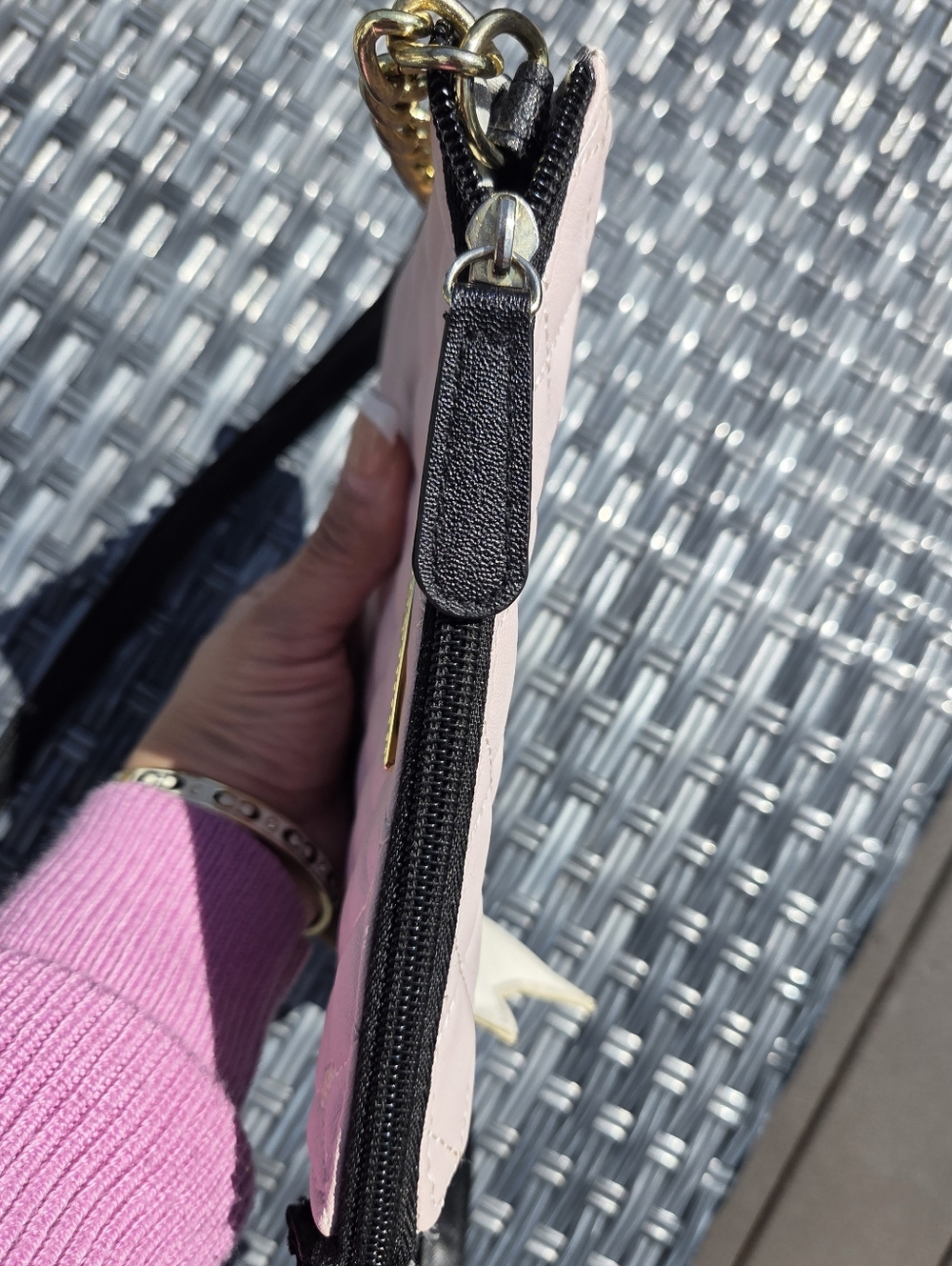 Luv Betsey by Betsey Johnson Bag Crossbody Pink Hearts Quilted Small Purse Zip - Picture 6 of 11